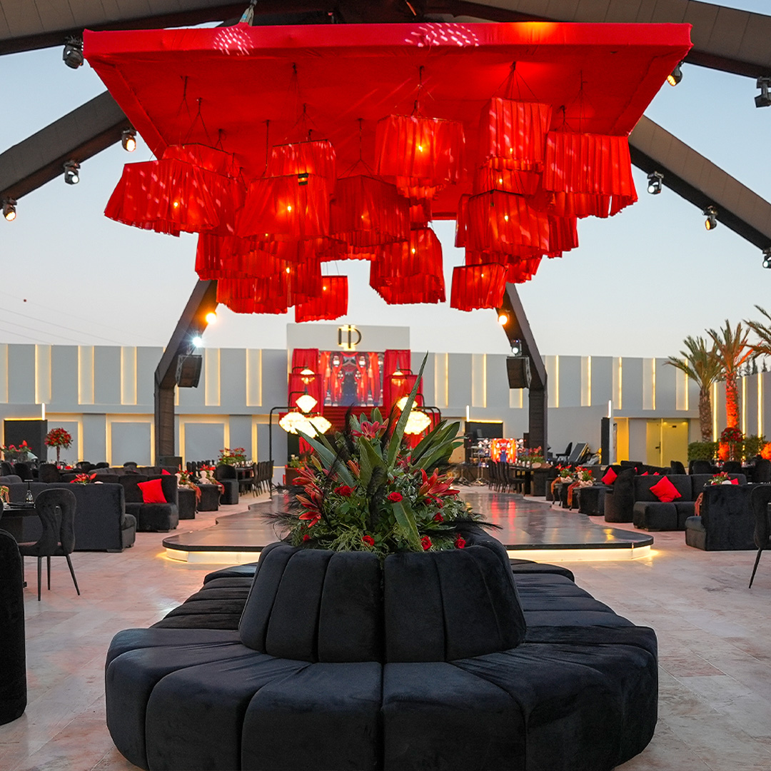 Elegant wedding decoration by Hyper Events